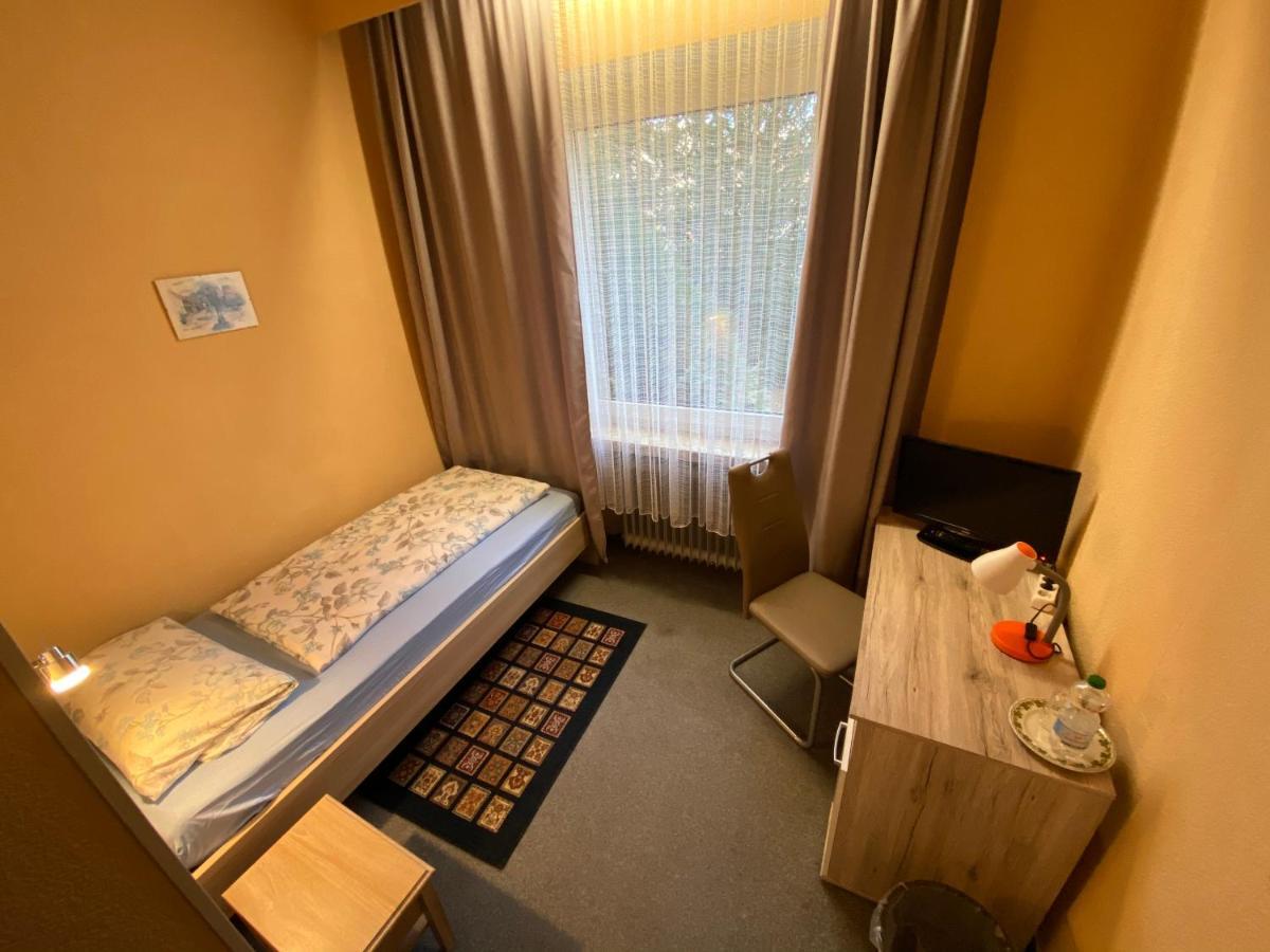 Hotelpension Am Thermalbad Bad Nenndorf Dış mekan fotoğraf